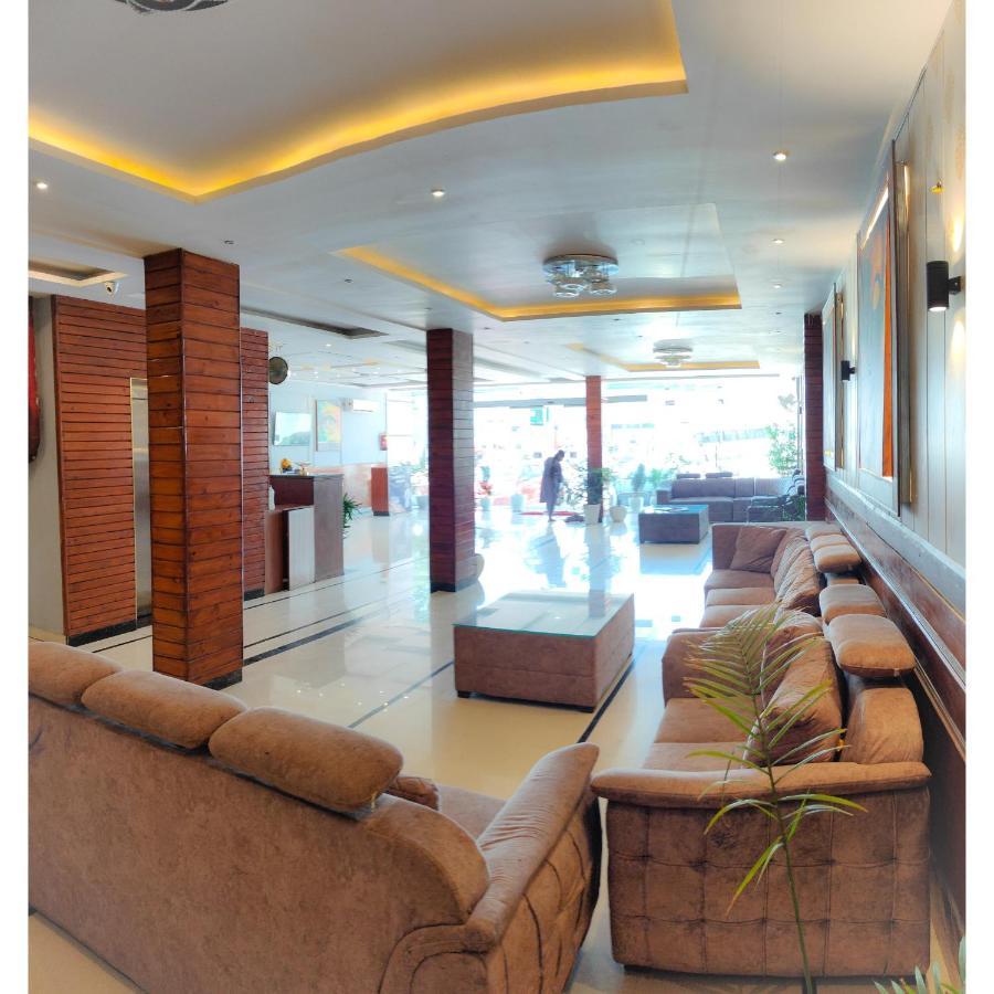 The Royal Bhumesh Hotel Katra  Exterior photo