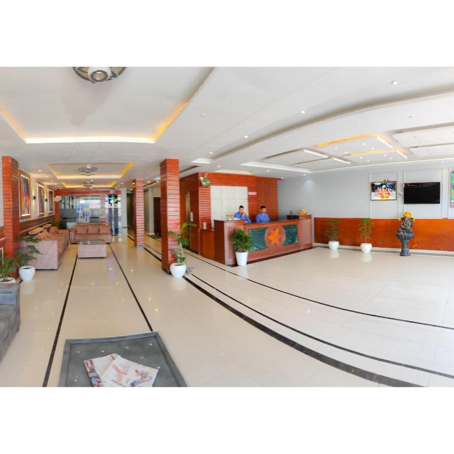 The Royal Bhumesh Hotel Katra  Exterior photo