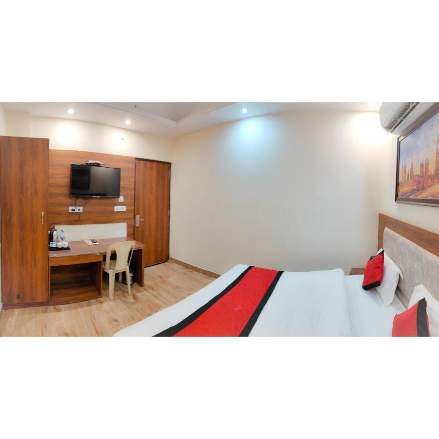 The Royal Bhumesh Hotel Katra  Exterior photo